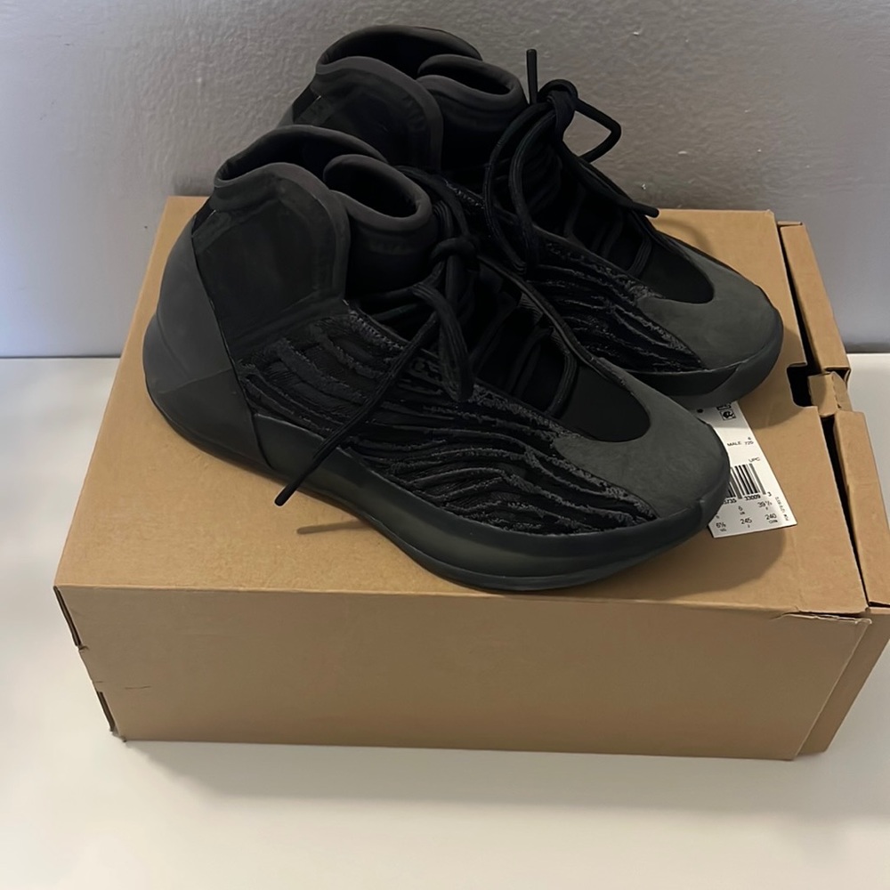 QNTM Yeezy 6.5